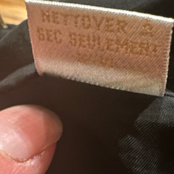 Dana Buchman Black Plain Midi Skirt Zipper In Back SZ P10 Great Condition - Picture 8 of 11